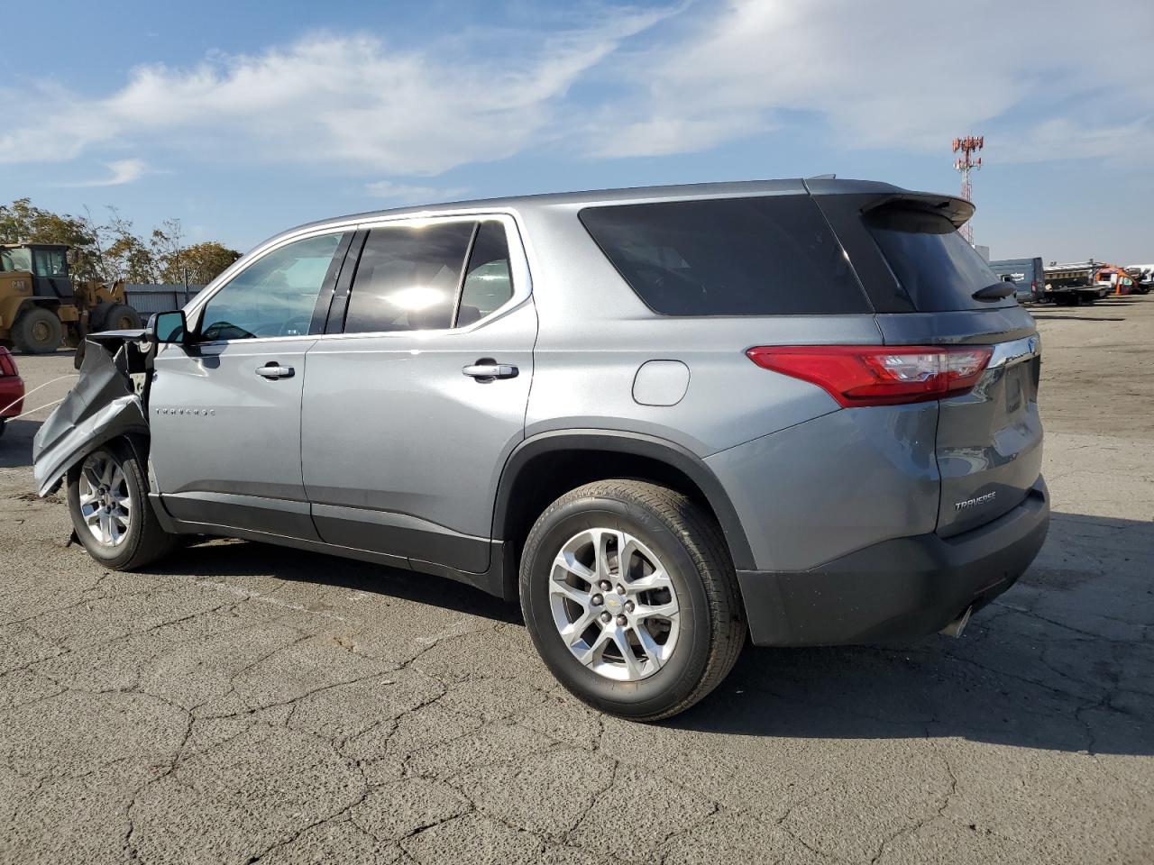 2021 Chevrolet Traverse - Image 2