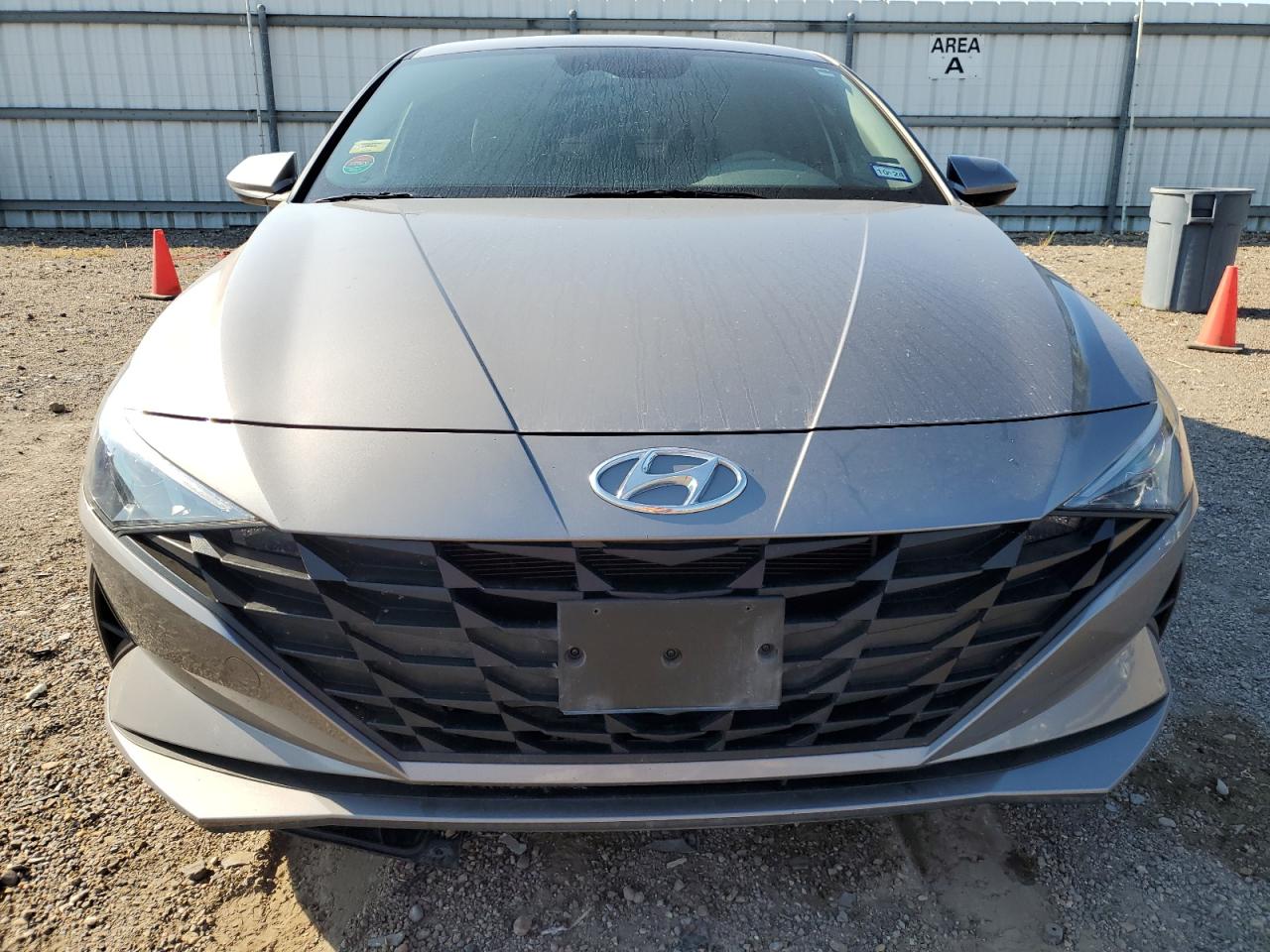 2023 Hyundai Elantra - Image 5