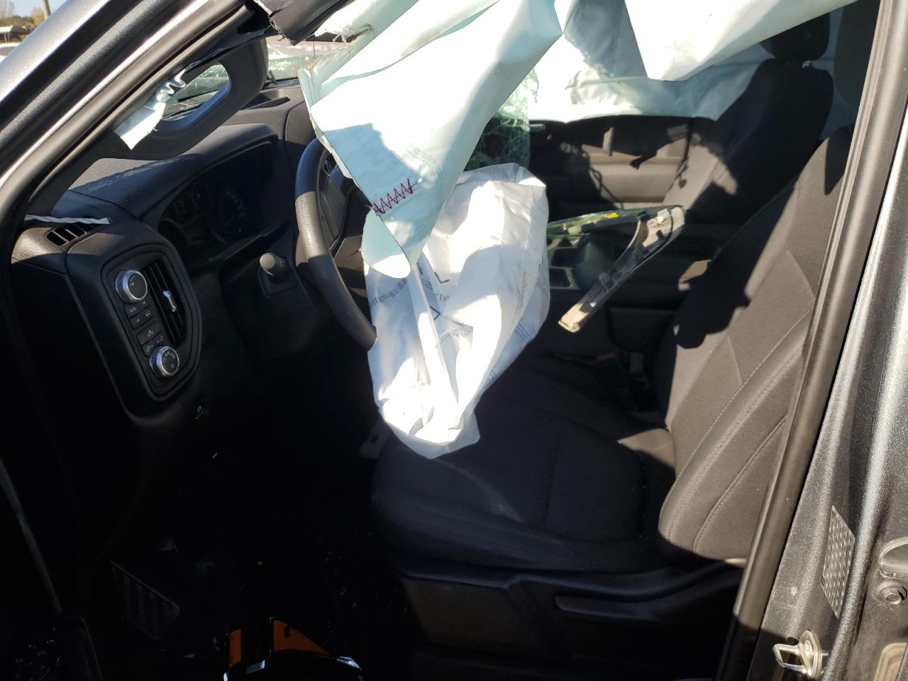 2019 GMC Sierra - Image 7
