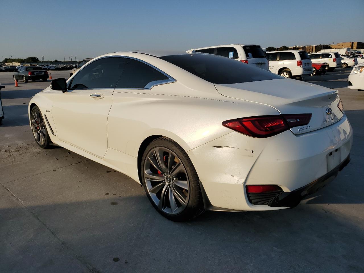 JN1FV7EK4JM530998 2018 Infiniti Q60 Red Sport 400