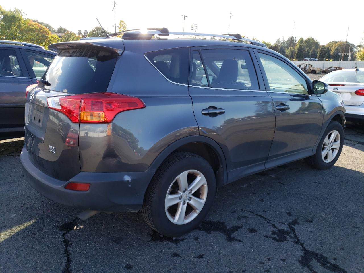 VIN JTMRFREV0D5025553 2013 TOYOTA RAV4 no.3