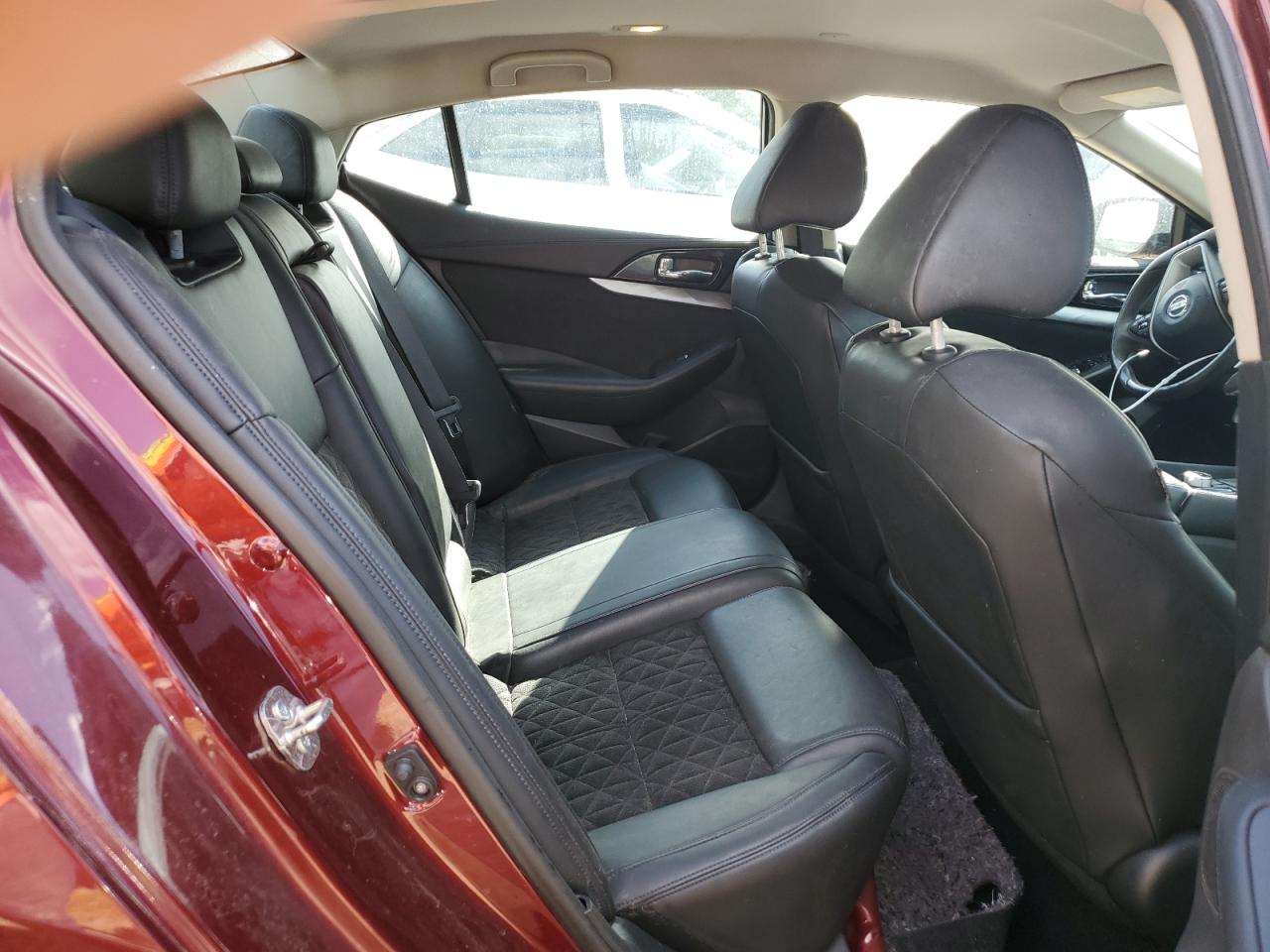 2016 Nissan Maxima - Image 10