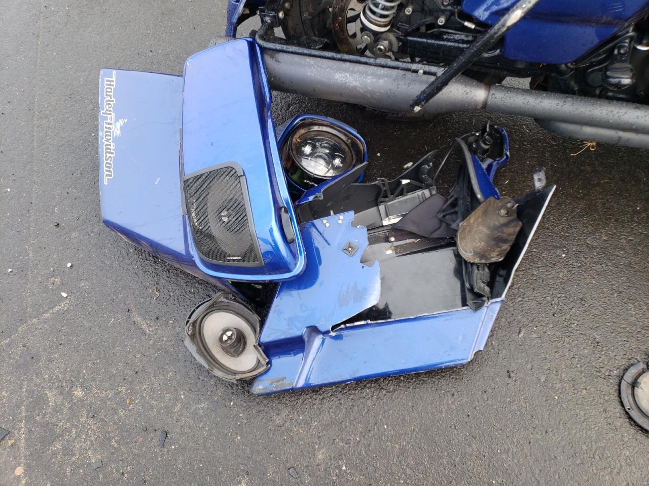 2017 Harley-Davidson Flhxs Street Glide Special VIN: 1HD1KRC11HB670730 Lot: 78257954