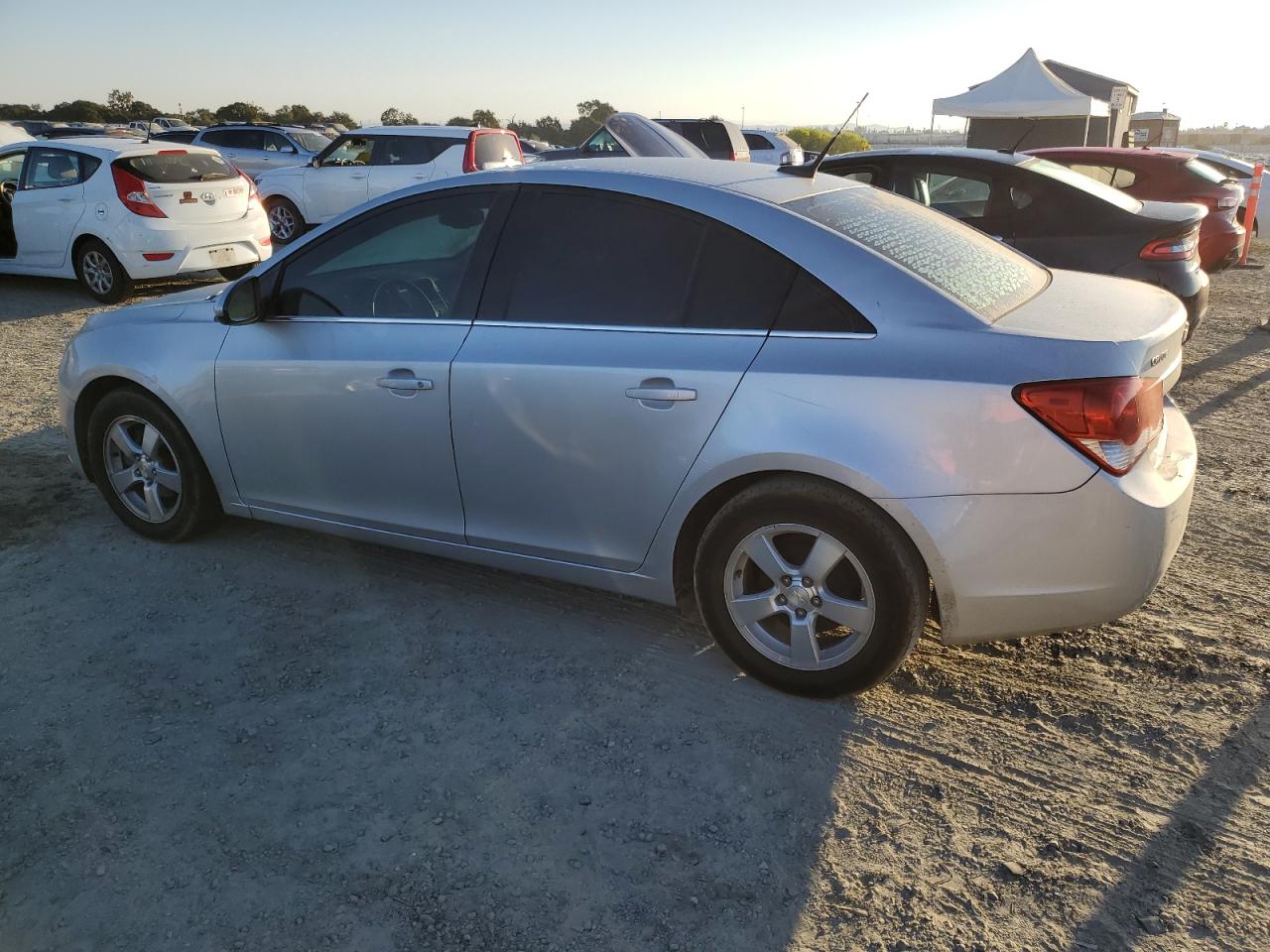 2014 Chevrolet Cruze - Image 2