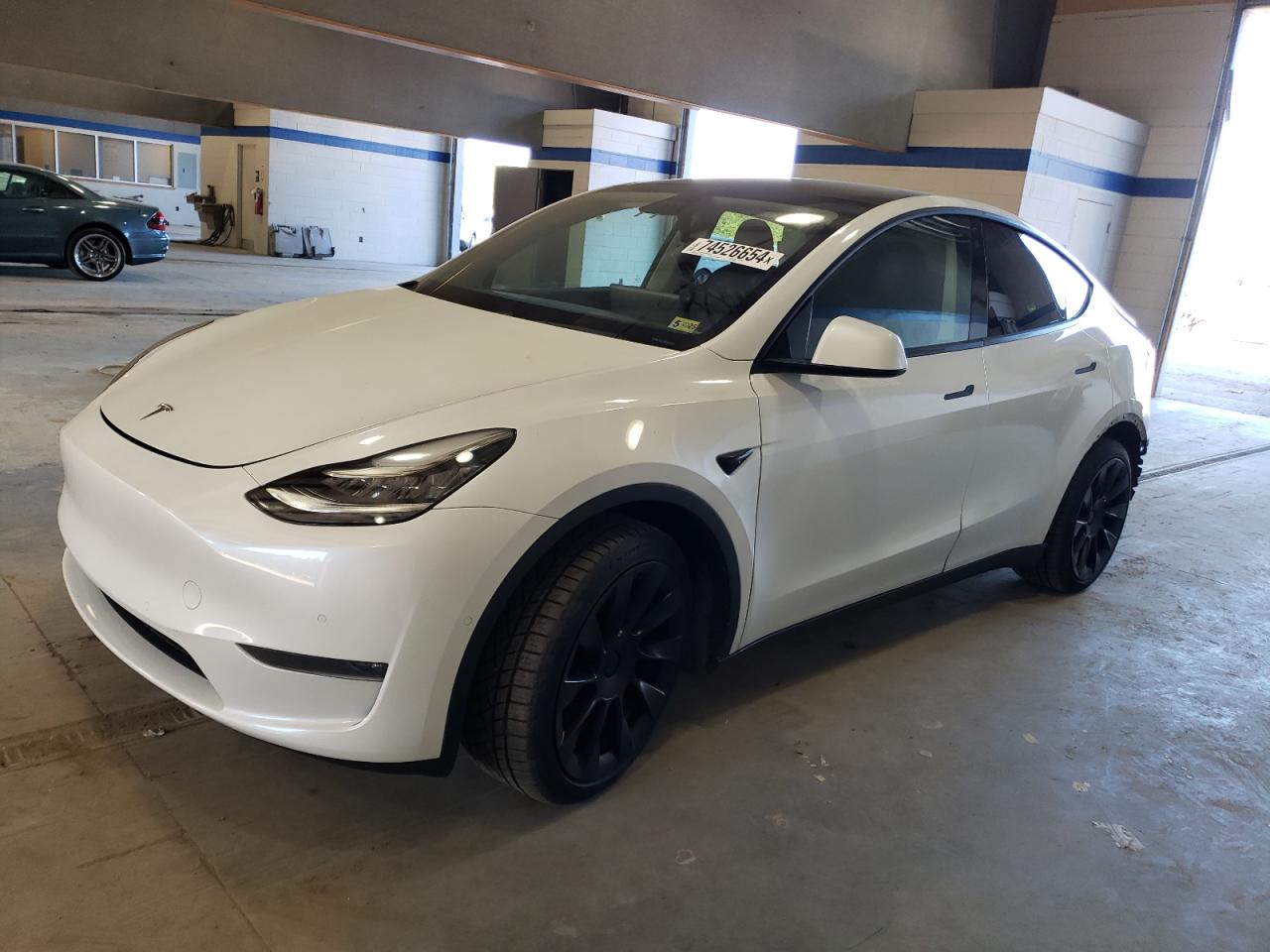 5YJYGDEE6MF065212 2021 TESLA MODEL Y - Image 1