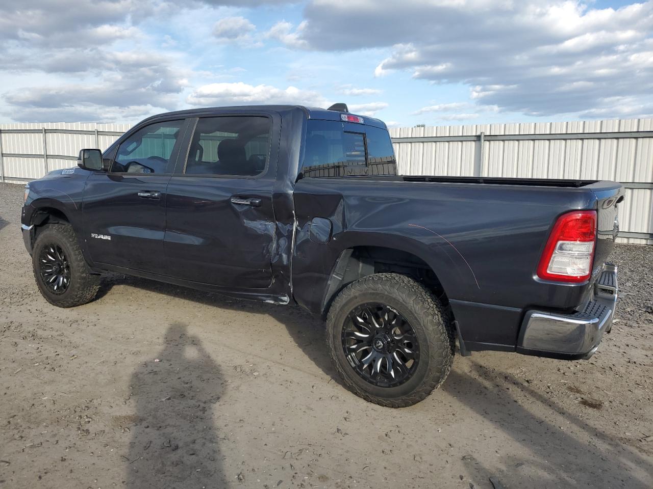 2019 RAM 1500 - Image 2