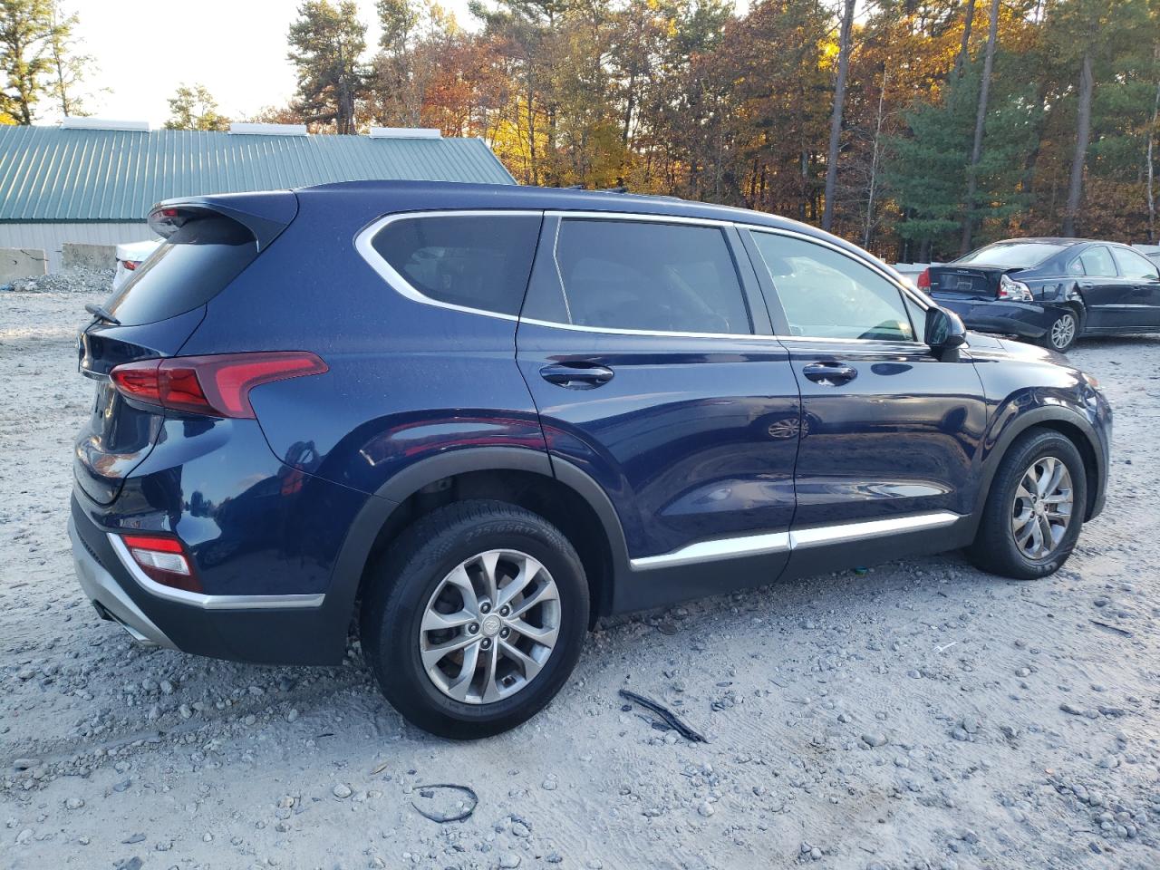 2019 Hyundai Santa Fe - Image 3