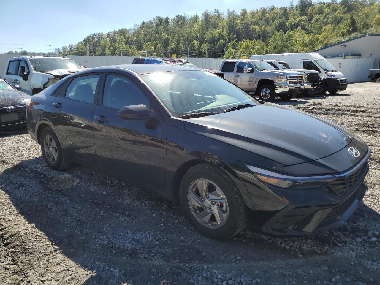 2024 Hyundai Elantra - Image 4