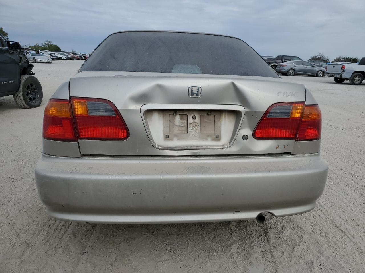 2000 Honda Civic Lx VIN: 1HGEJ6577YL050711 Lot: 76882344