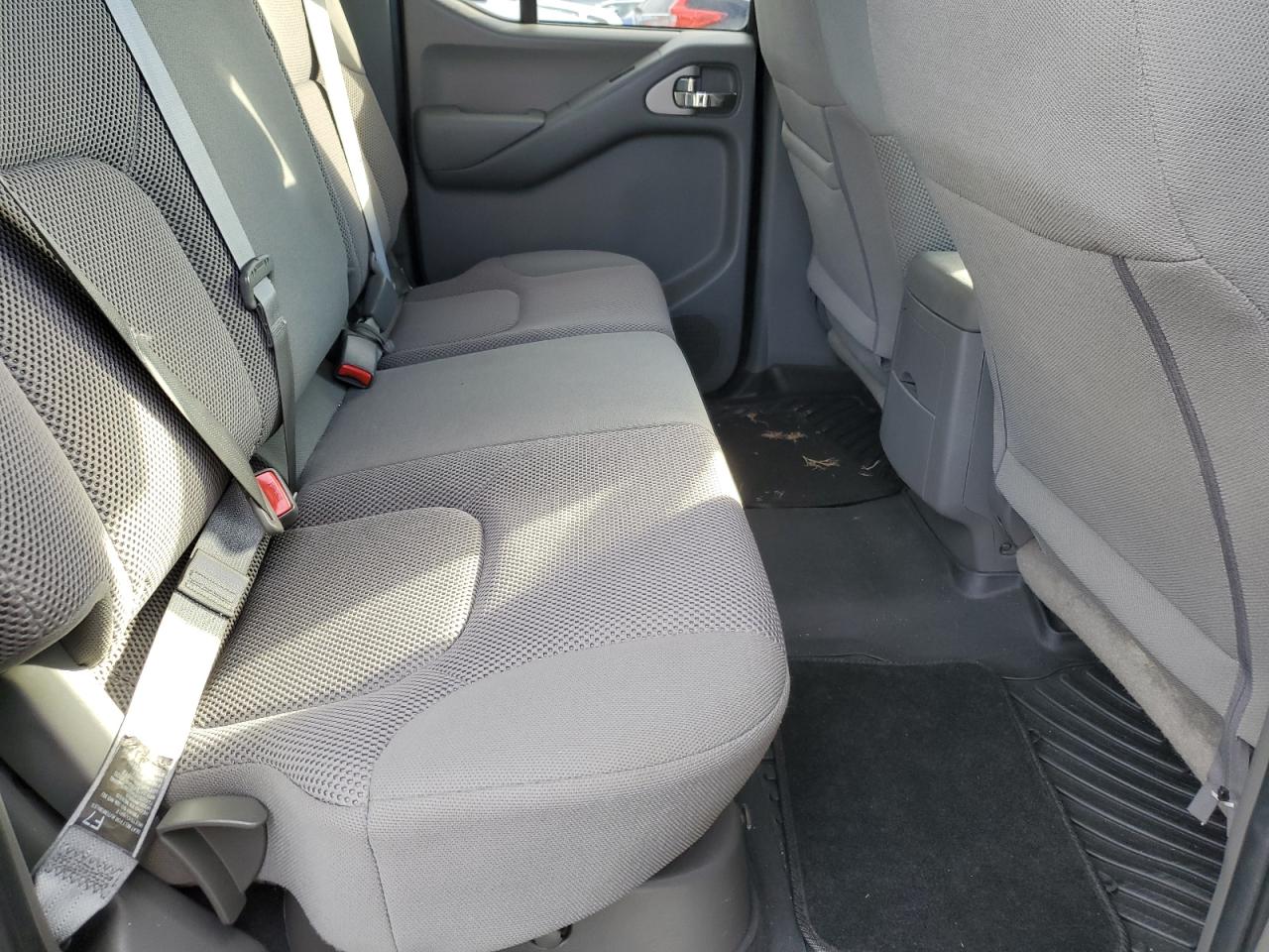 2020 Nissan Navara (Frontier) - Image 10