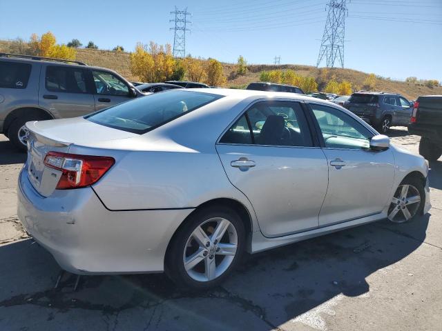  TOYOTA CAMRY 2014 Сріблястий