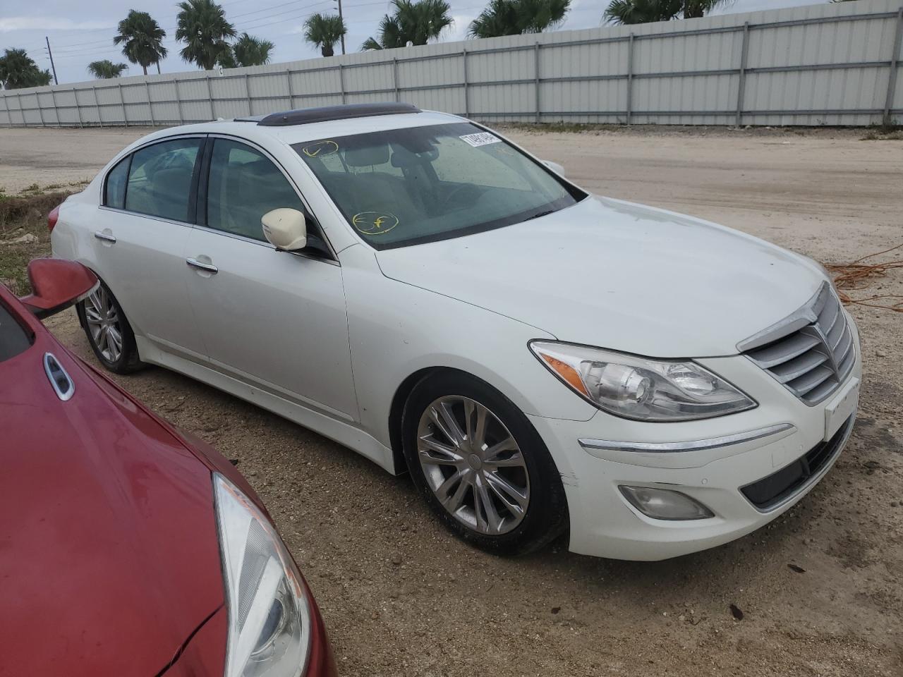 2012 Hyundai Genesis - Image 4