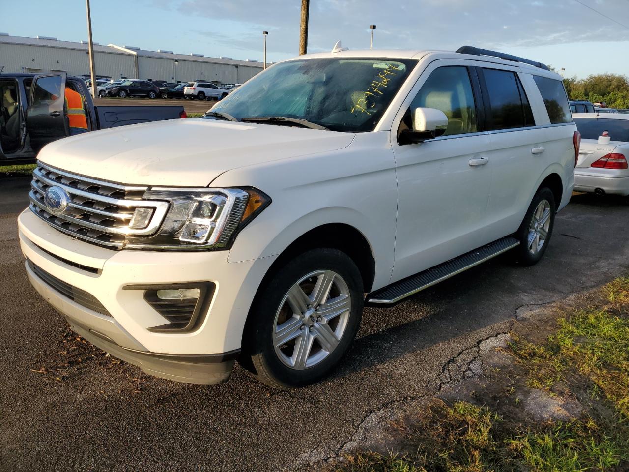 2020 Ford Expedition - Image 1