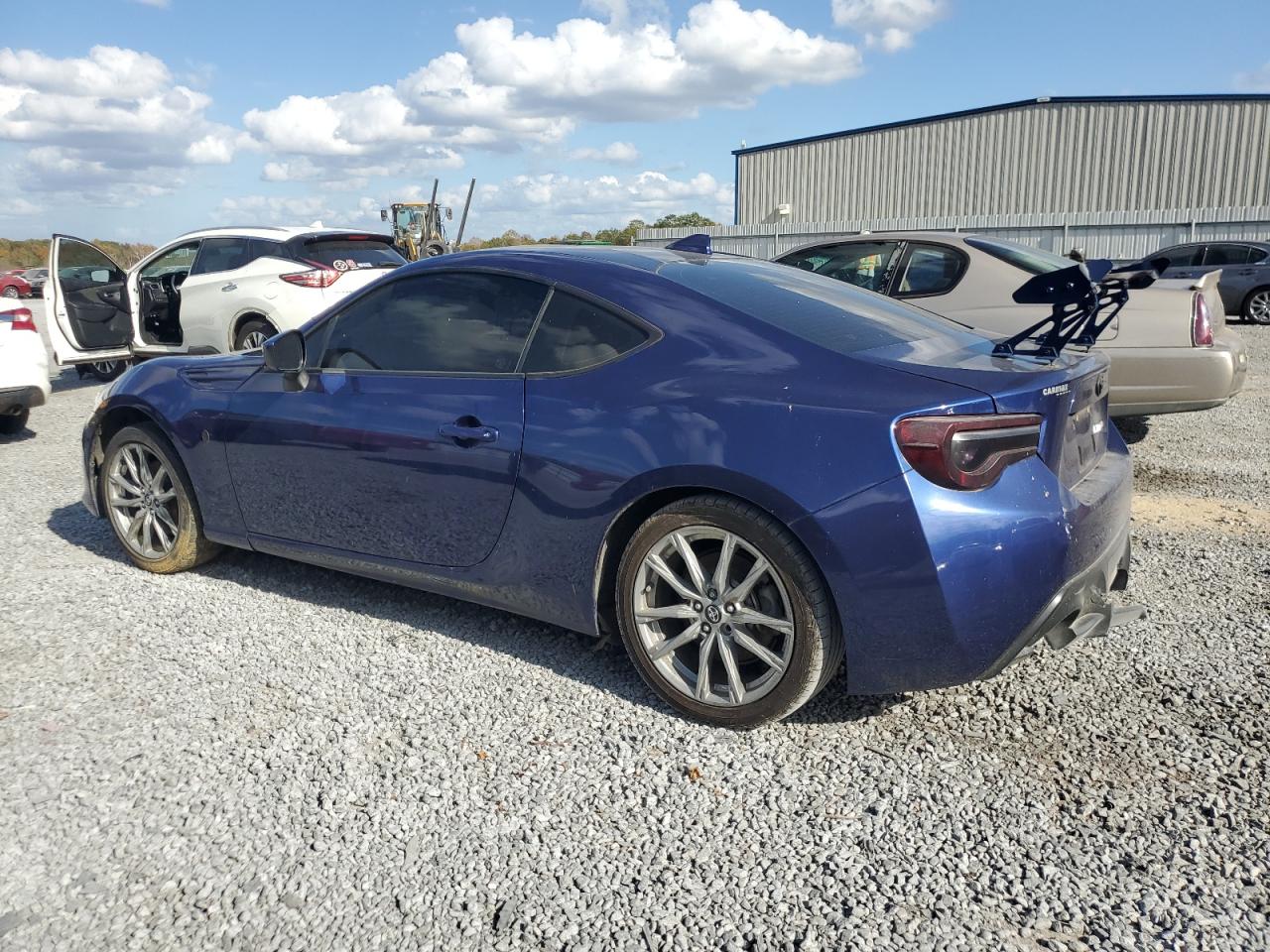 VIN JF1ZNAA16H8701974 2017 TOYOTA 86 no.2