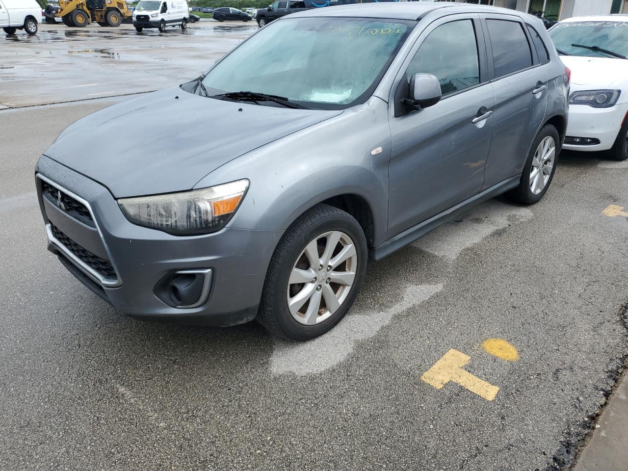 2014 Mitsubishi Outlander - Image 1