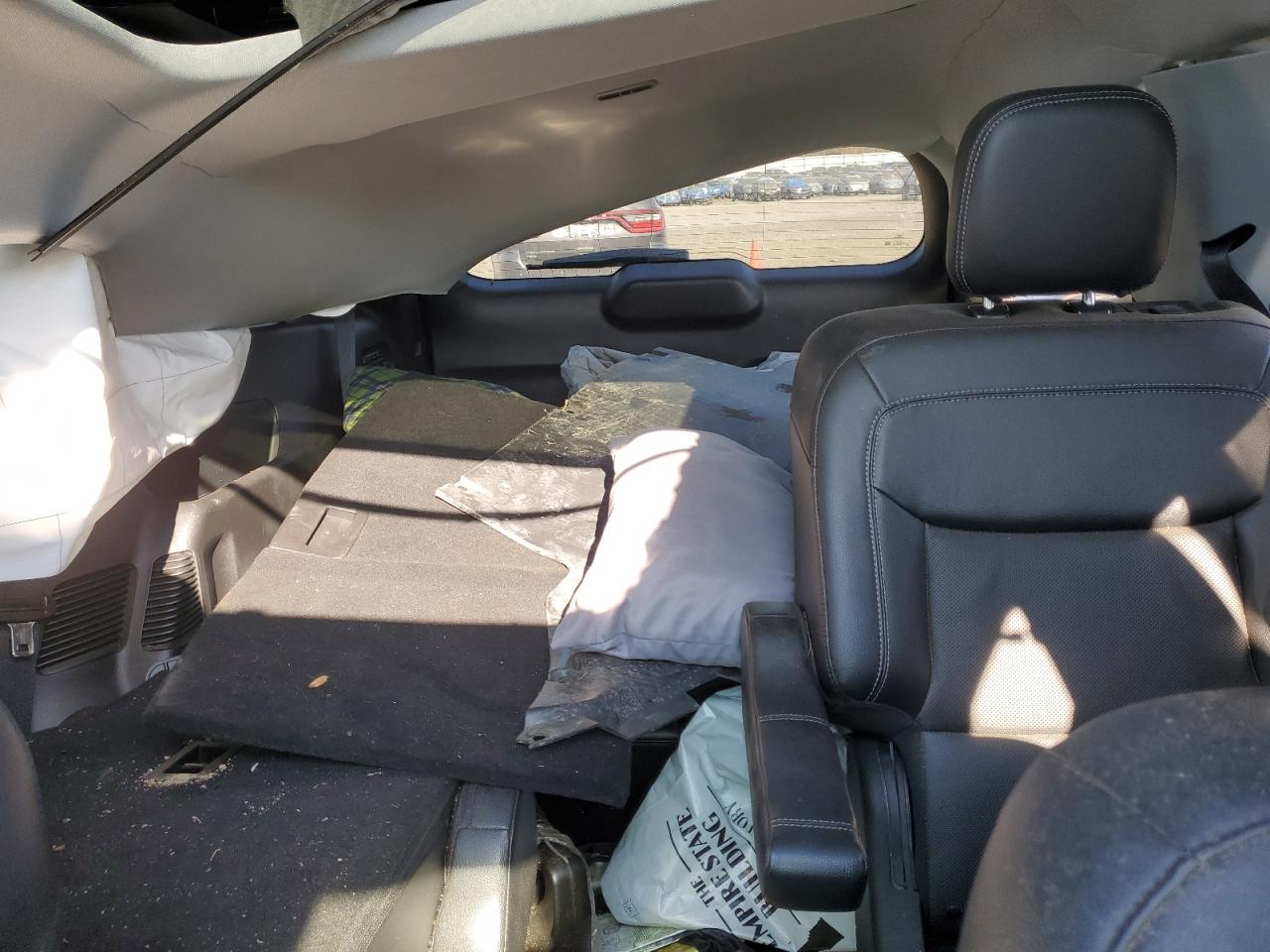 2021 Ford Explorer - Image 10