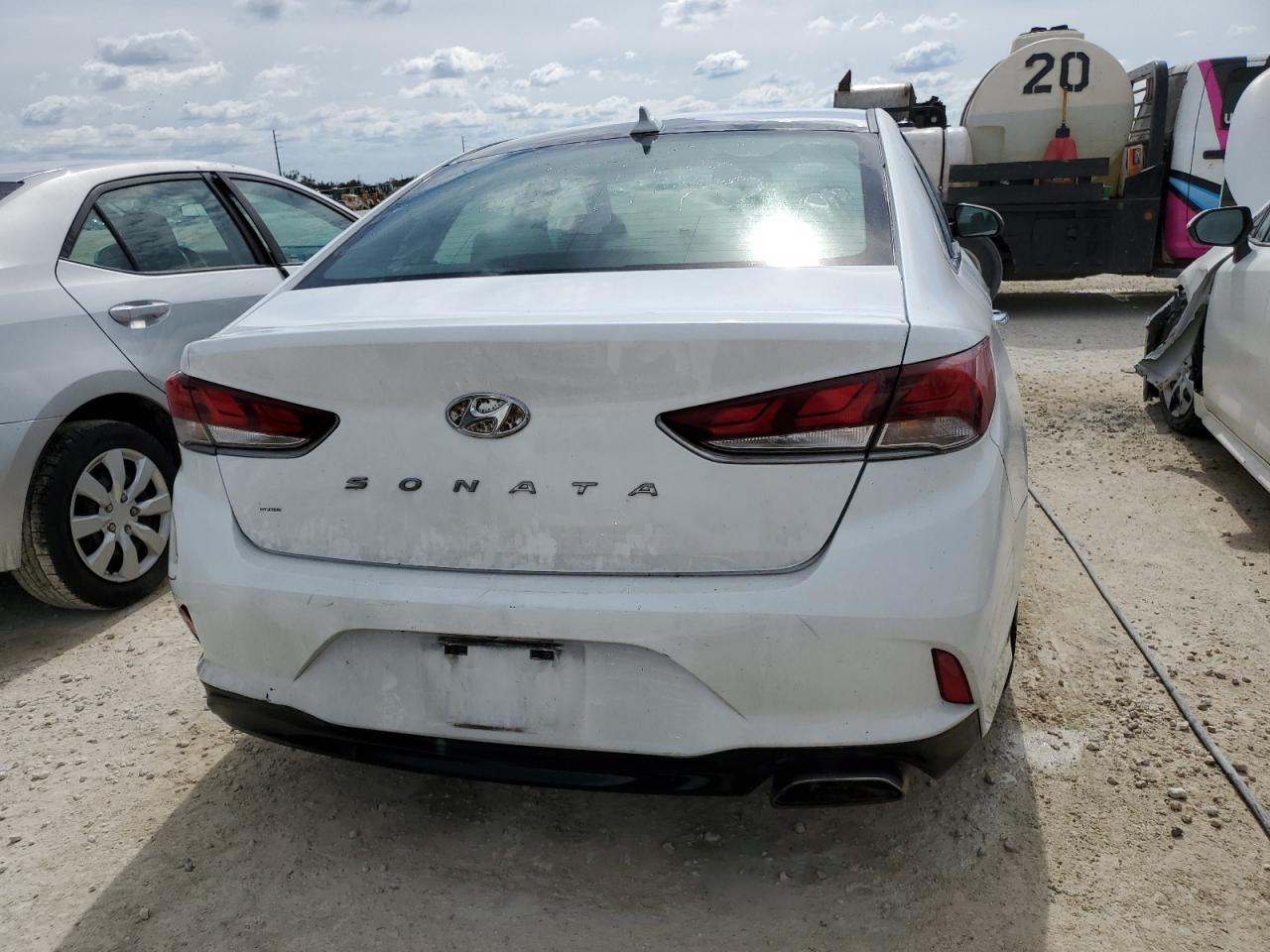 2018 Hyundai Sonata Sport VIN: 5NPE34AF8JH632059 Lot: 76162704