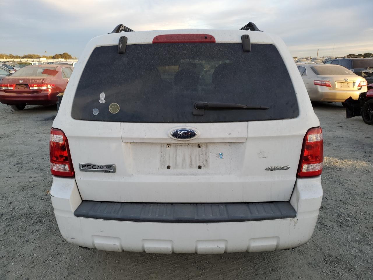 2008 Ford Escape Xlt VIN: 1FMCU93108KE82300 Lot: 78410344