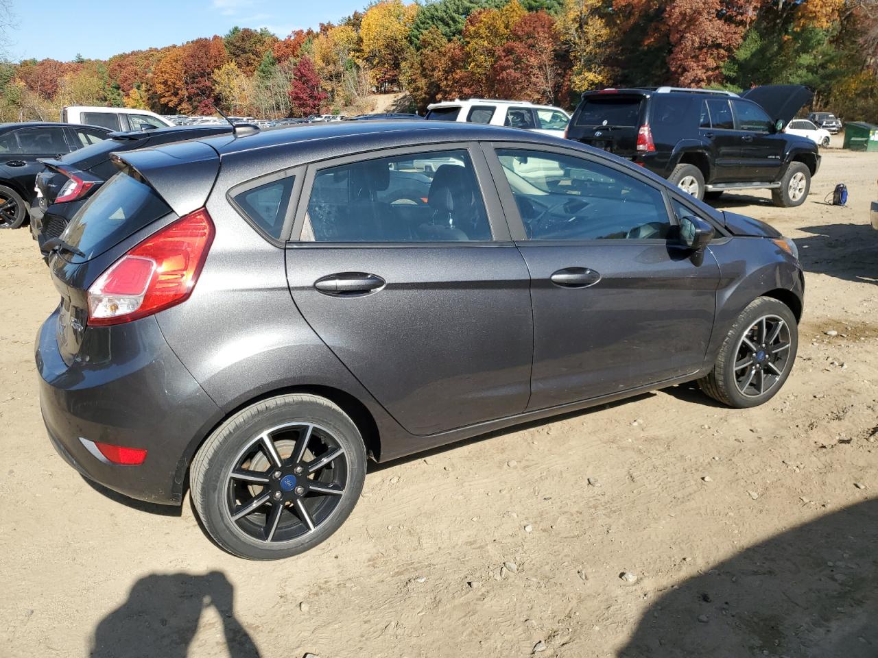 VIN 3FADP4EJ6KM125483 2019 FORD FIESTA no.3