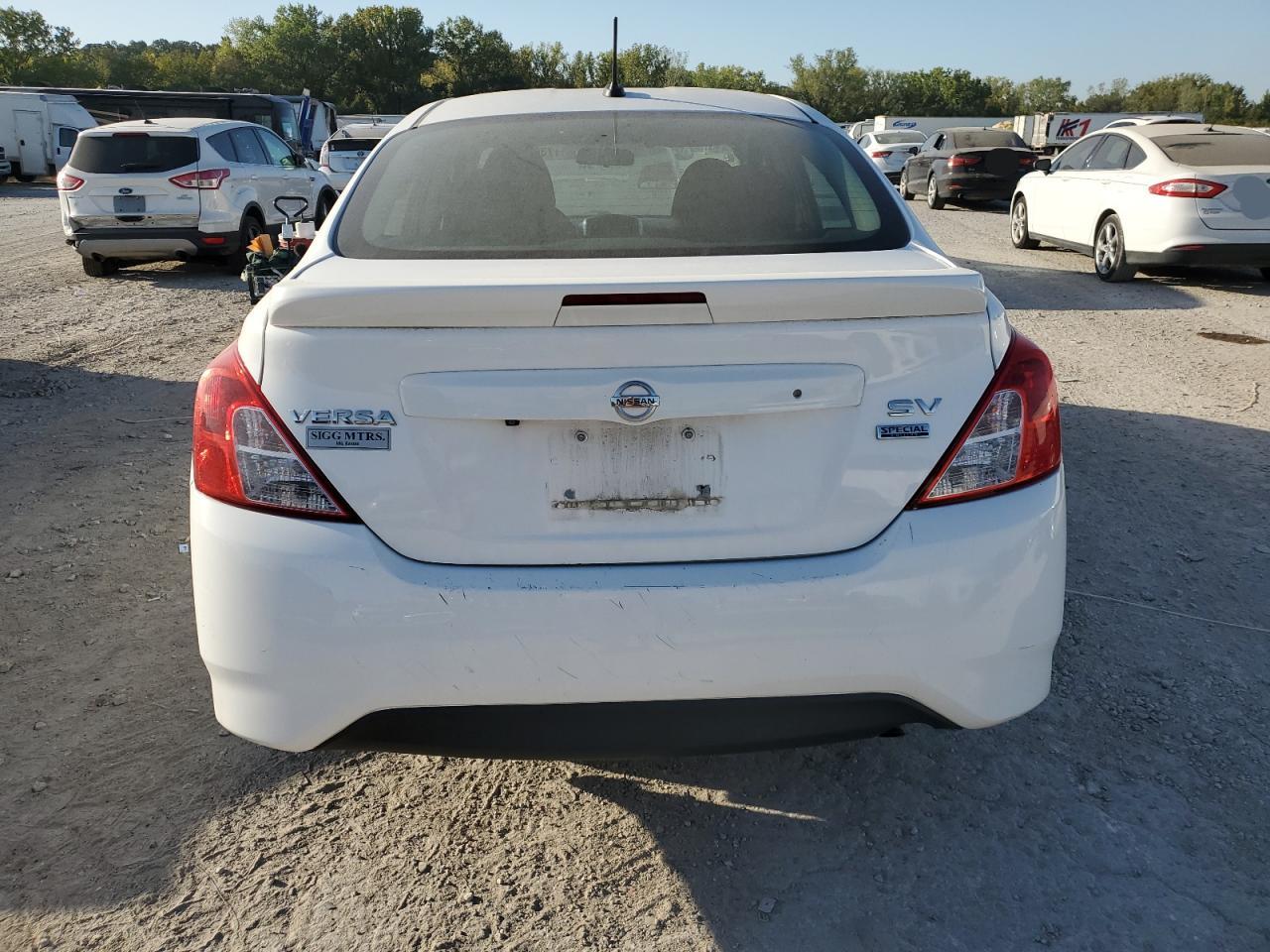 2017 Nissan Versa - Image 6
