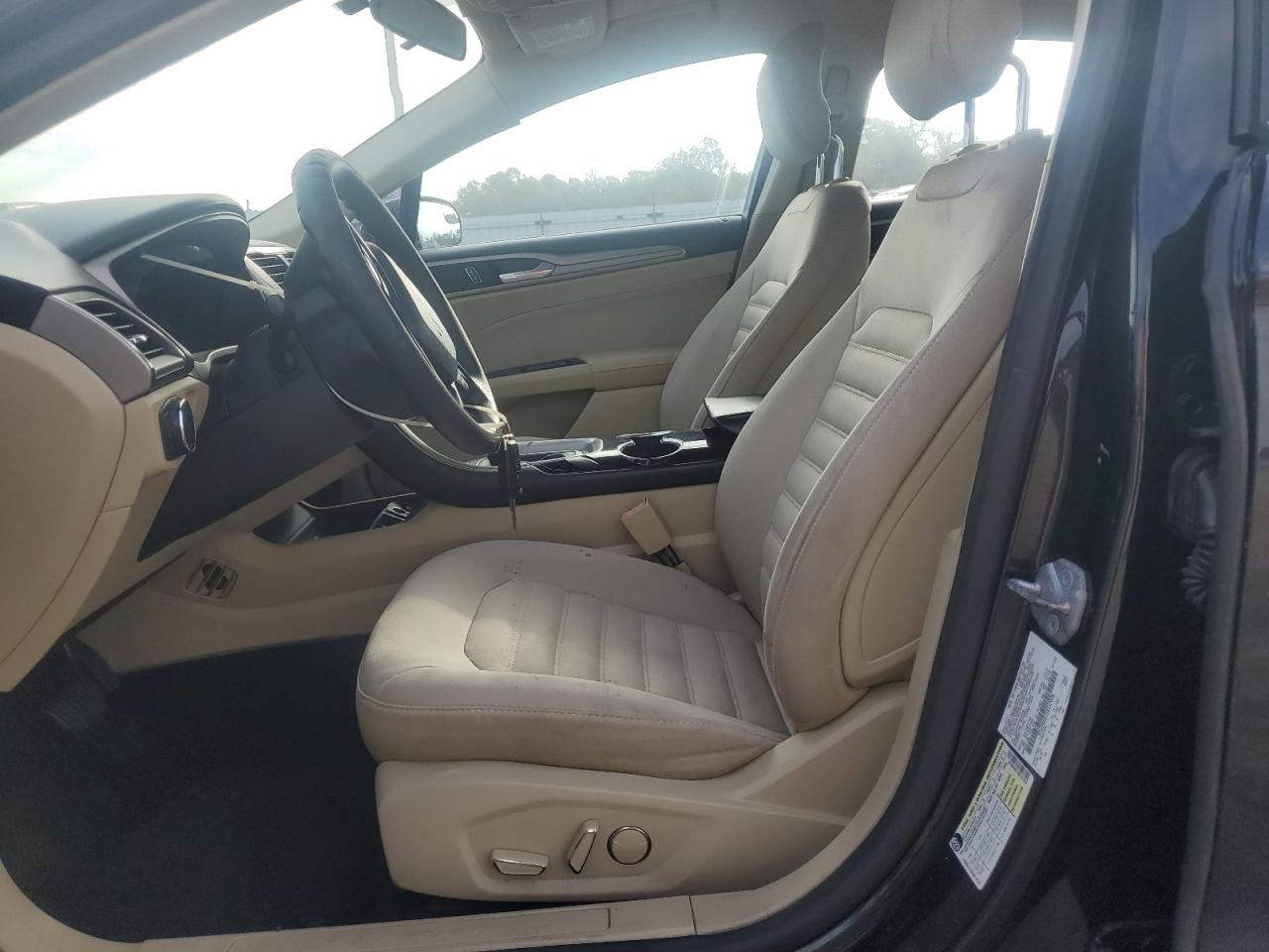 3FA6P0HD1ER157028 2014 Ford Fusion Se