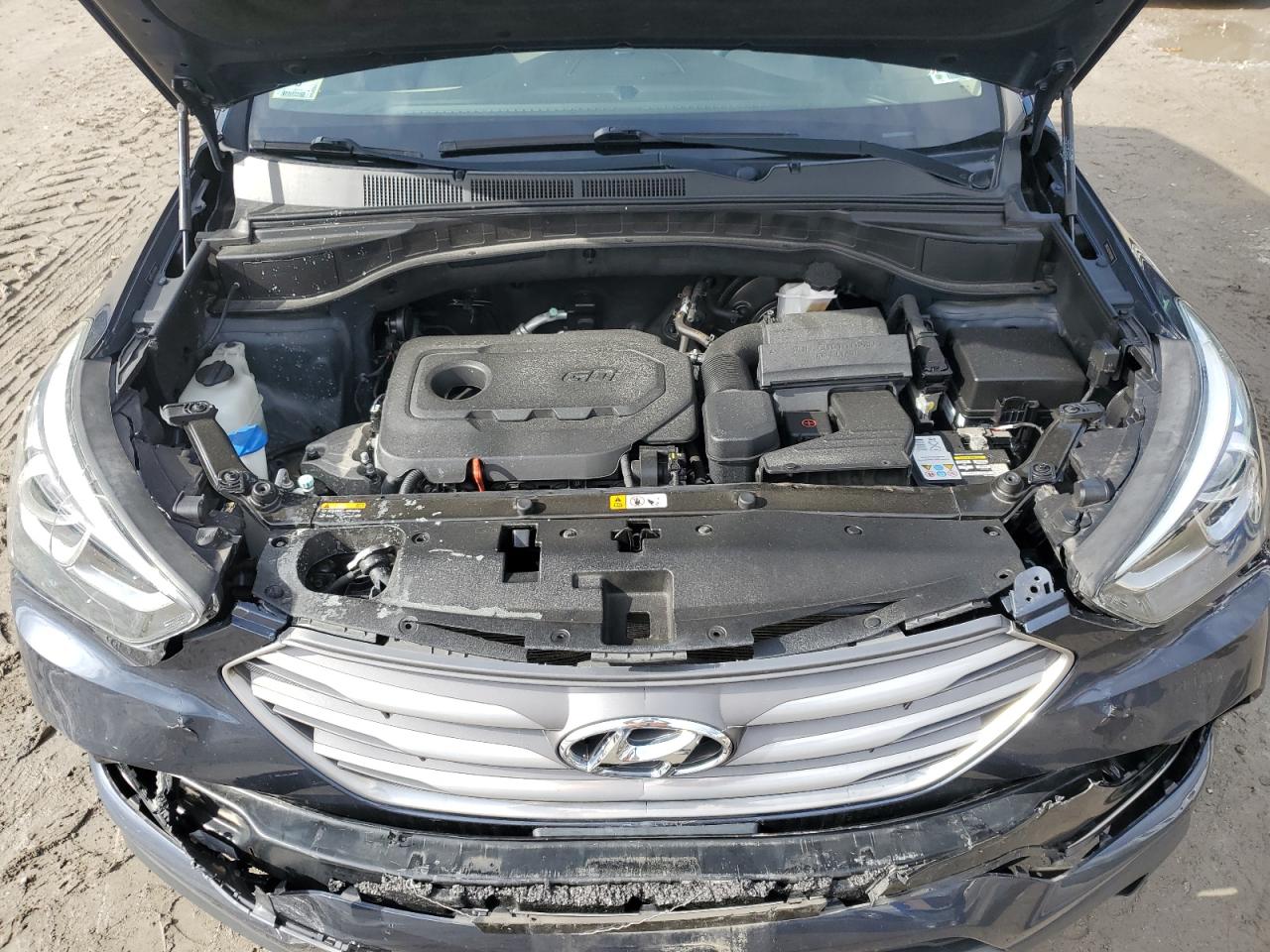 5NMZUDLB7HH028695 2017 Hyundai Santa Fe Sport