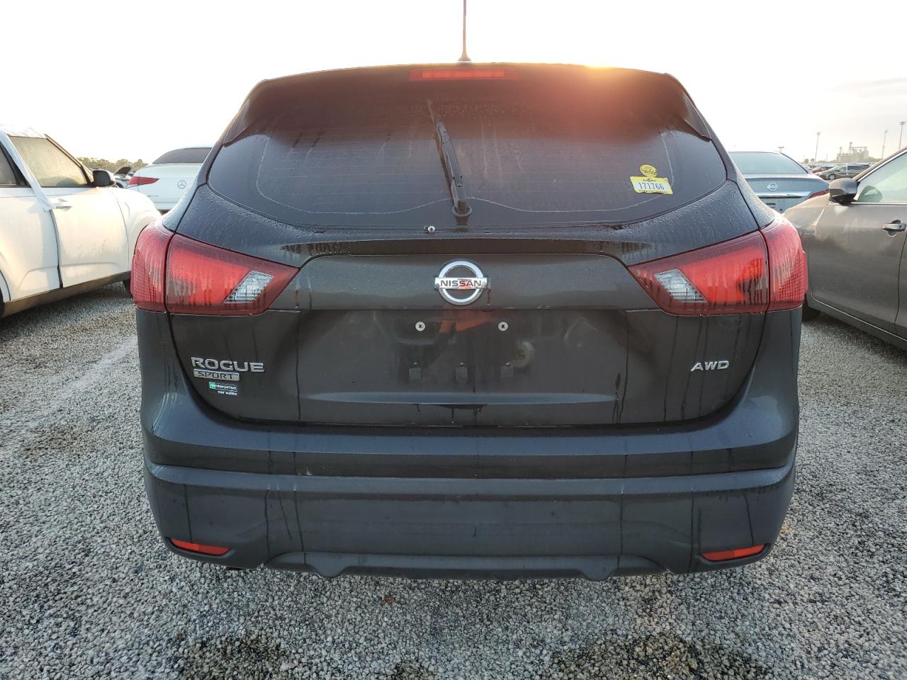 JN1BJ1CRXKW343844 2019 Nissan Rogue Sport S