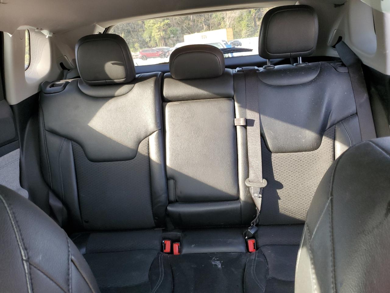 2022 Jeep Compass - Image 10