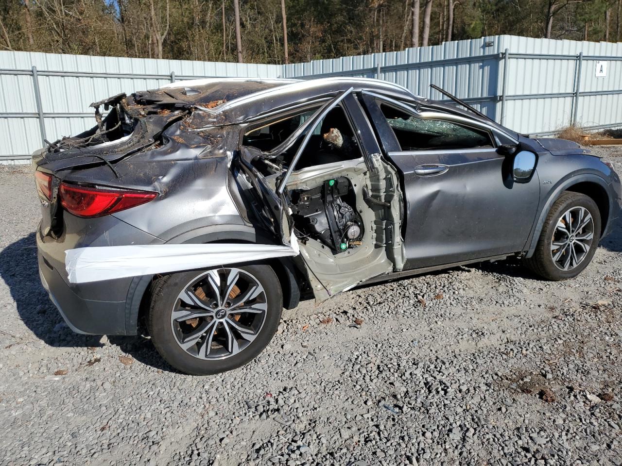 2019 Infiniti QX30 - Image 3