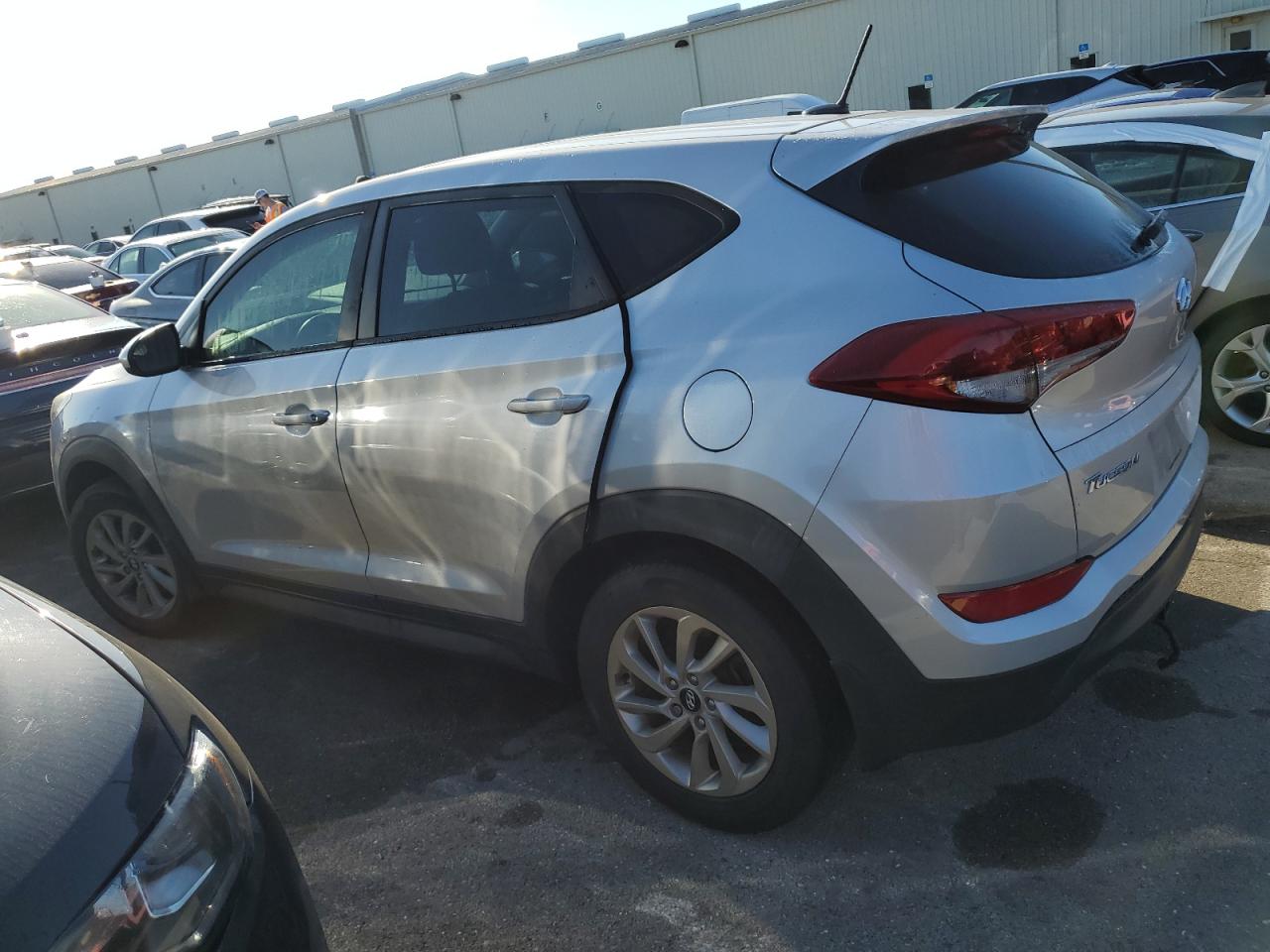 2017 Hyundai Tucson - Image 2