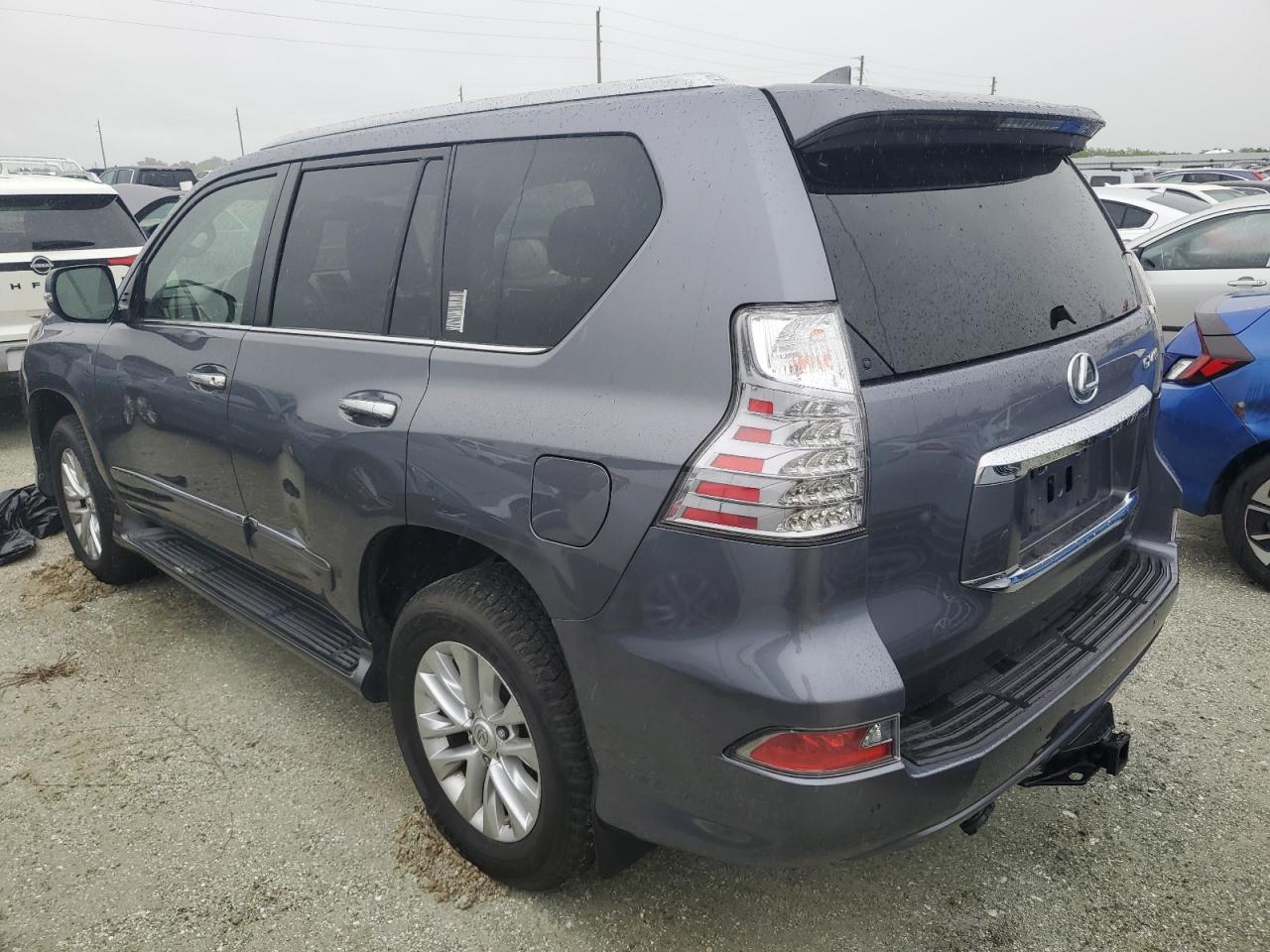 JTJBM7FX4J5187030 2018 LEXUS GX - Image 2