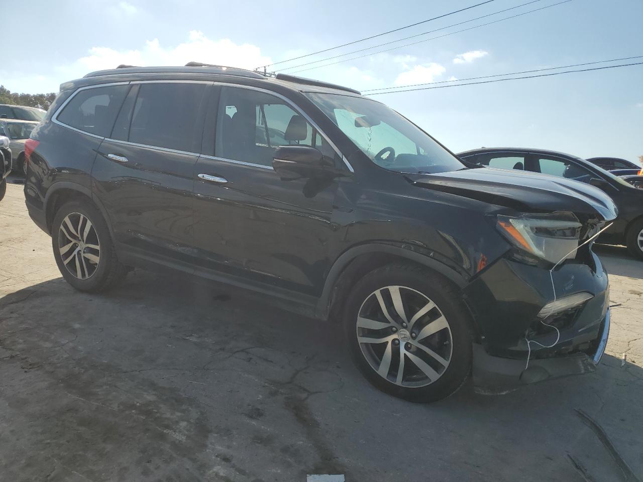 2017 Honda Pilot - Image 4