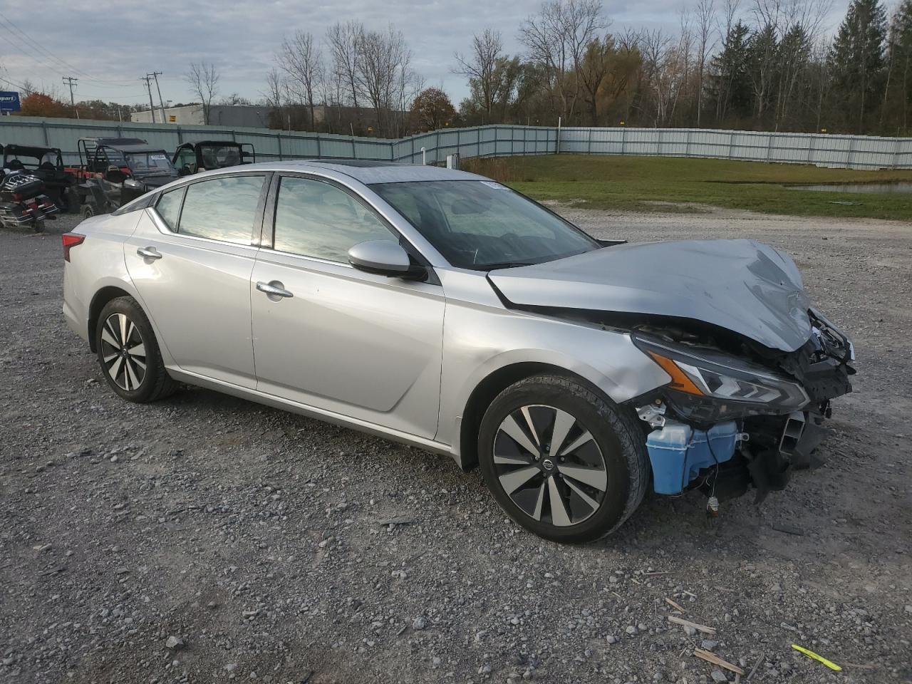 2020 Nissan Altima - Image 4