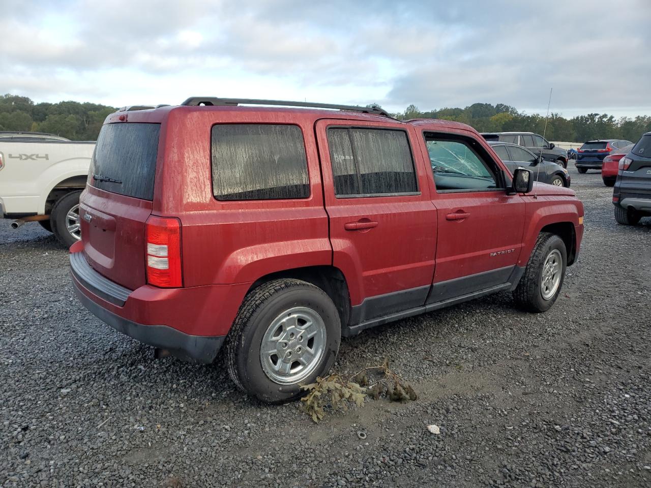 VIN 1C4NJPBA4ED690207 2014 JEEP PATRIOT no.3