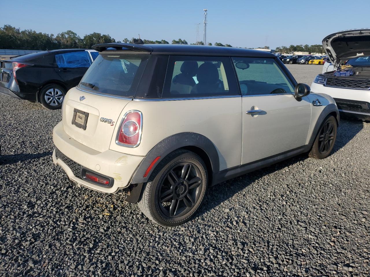 2013 MINI Cooper - Image 3