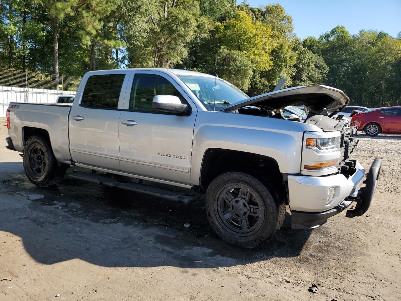 2018 Chevrolet Silverado - Image 4