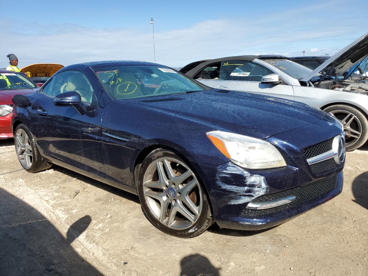 VIN WDDPK4HA0FF104707 2015 MERCEDES-BENZ SLK-CLASS no.4