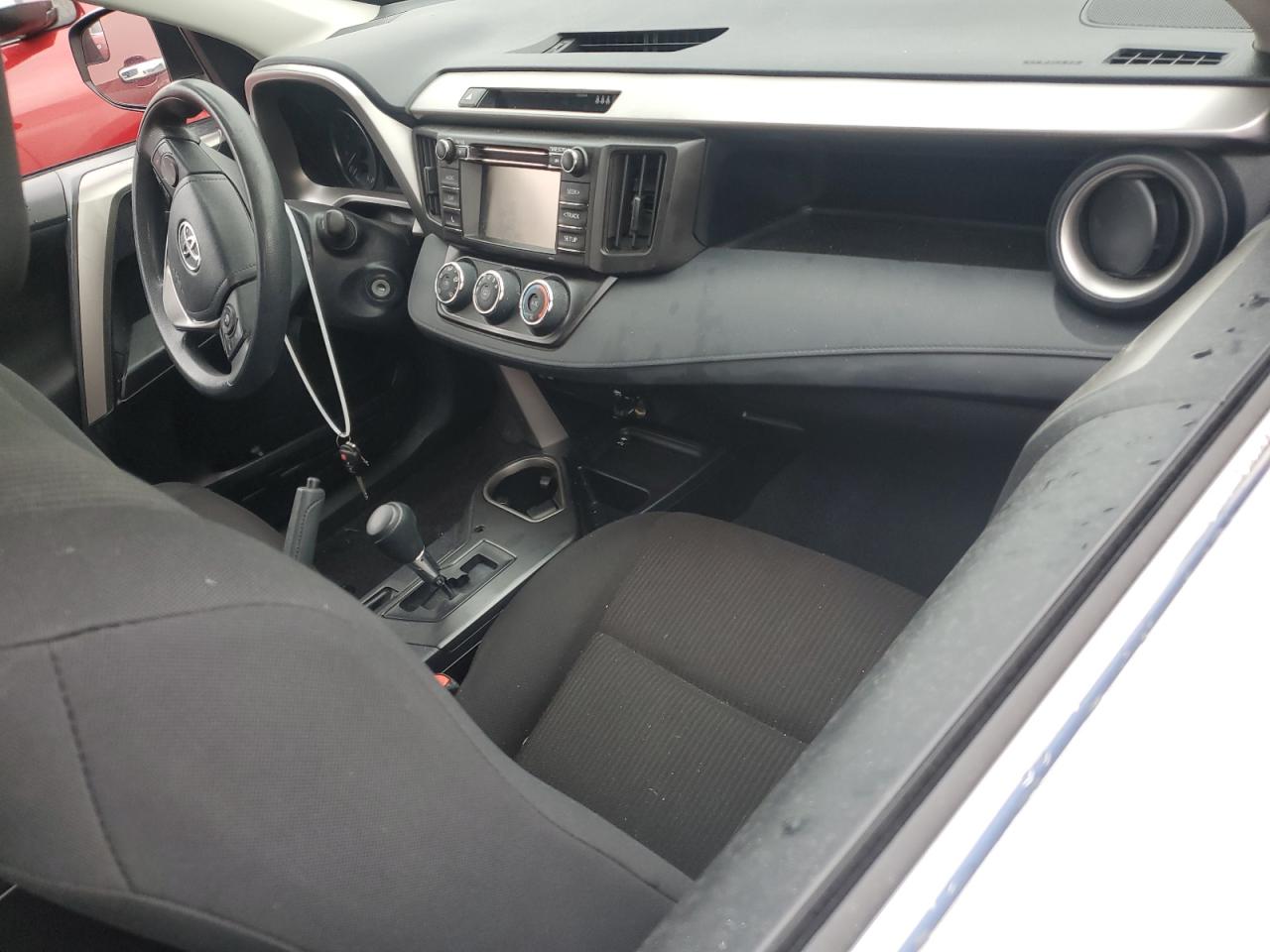 2018 Toyota RAV 4 - Image 8