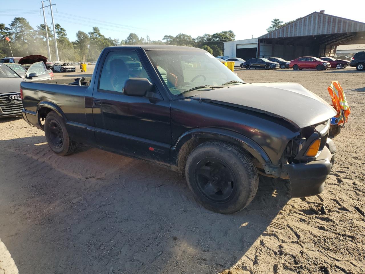 1996 Chevrolet S-10 Pickup - Image 4