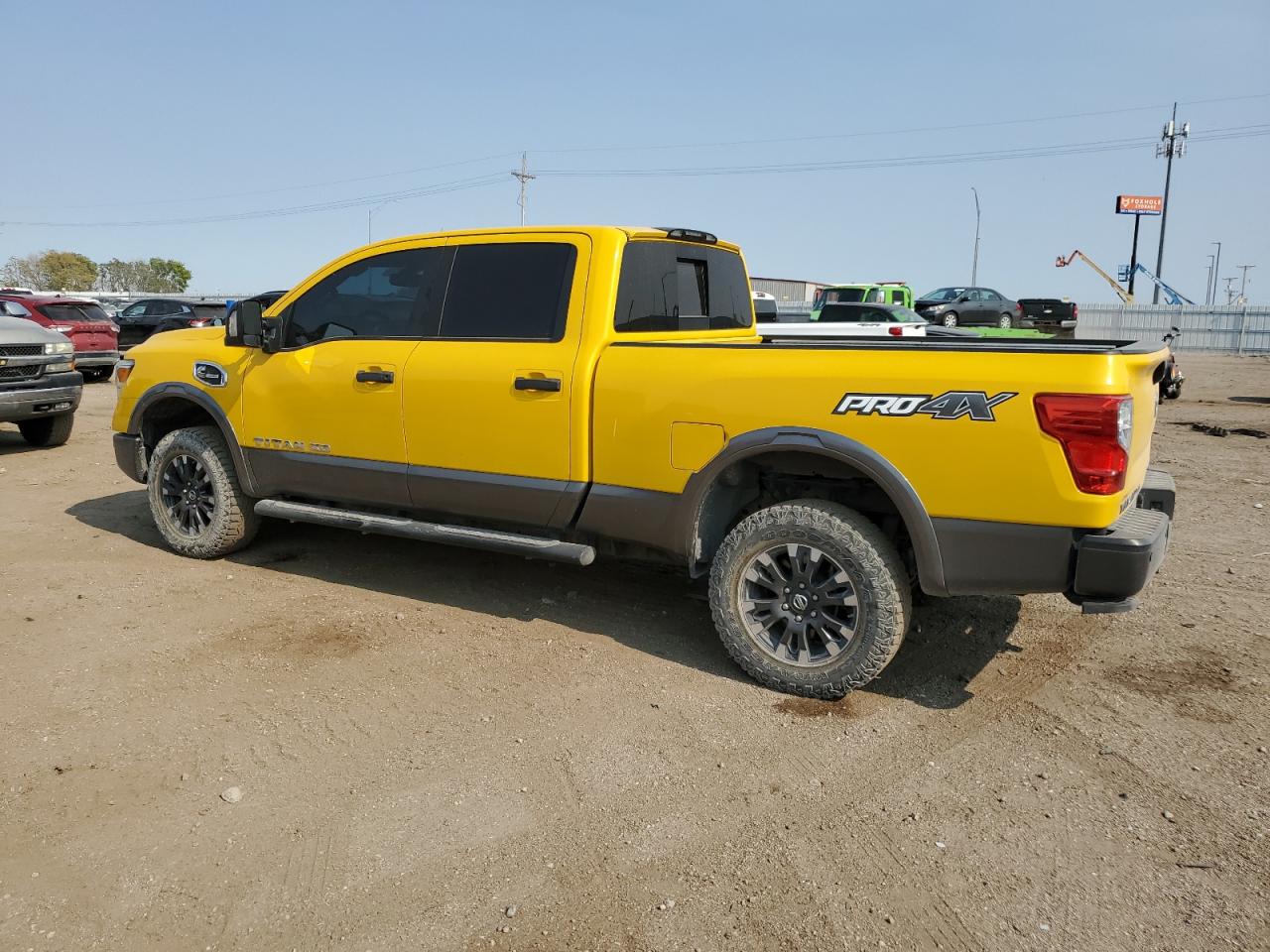 1N6BA1F43GN506115 2016 Nissan Titan Xd Sl