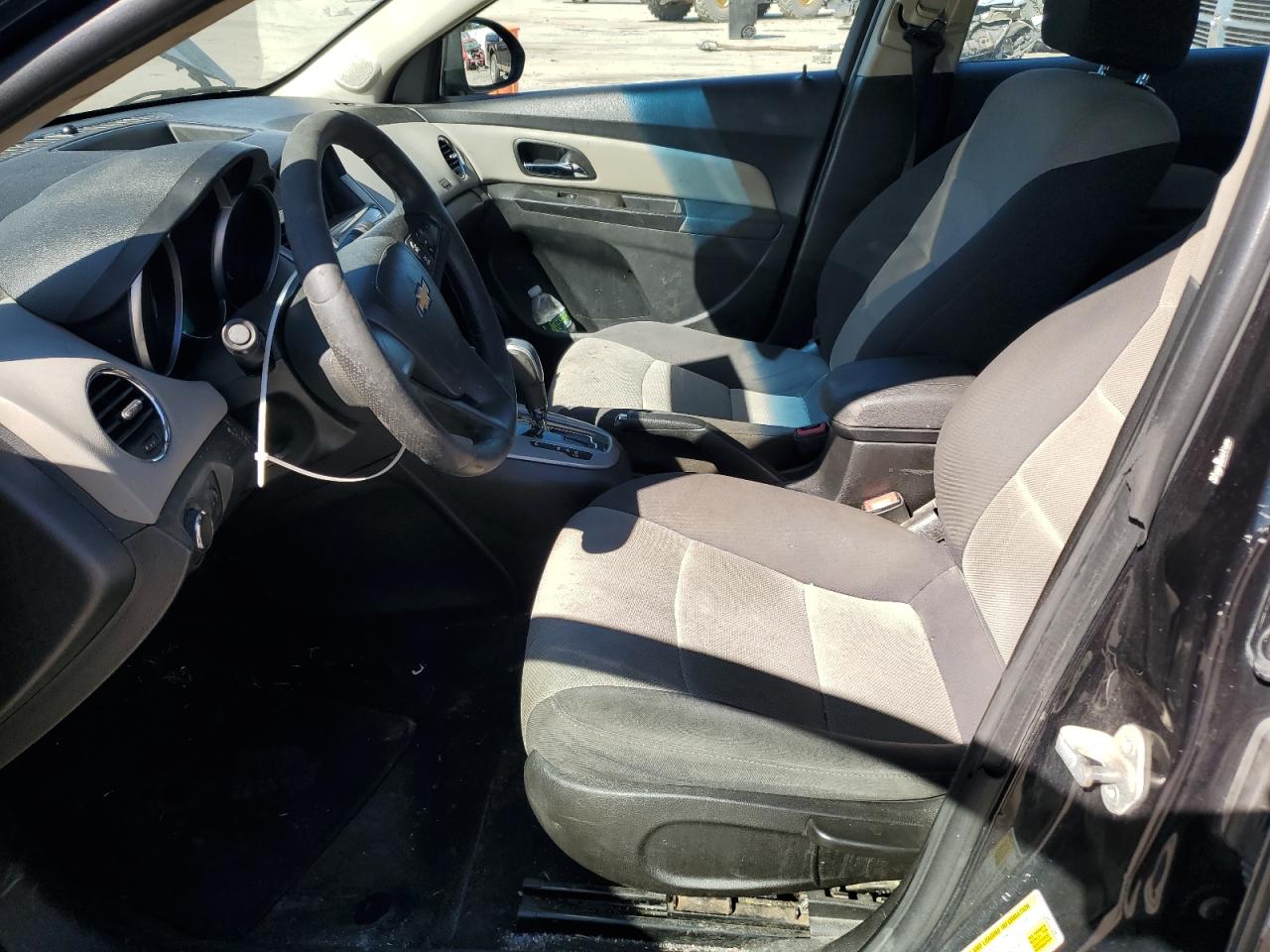2013 Chevrolet Cruze - Image 7