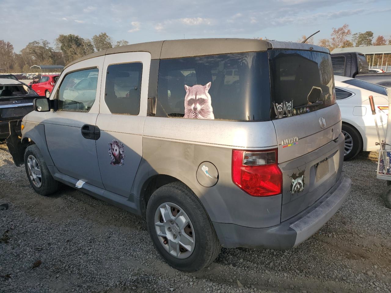 2005 Honda Element - Image 2