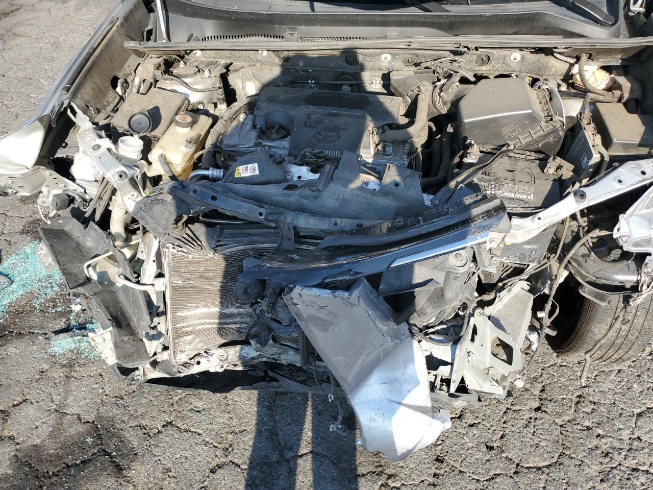 JTMZFREV2JJ208925 2018 Toyota Rav4 Le
