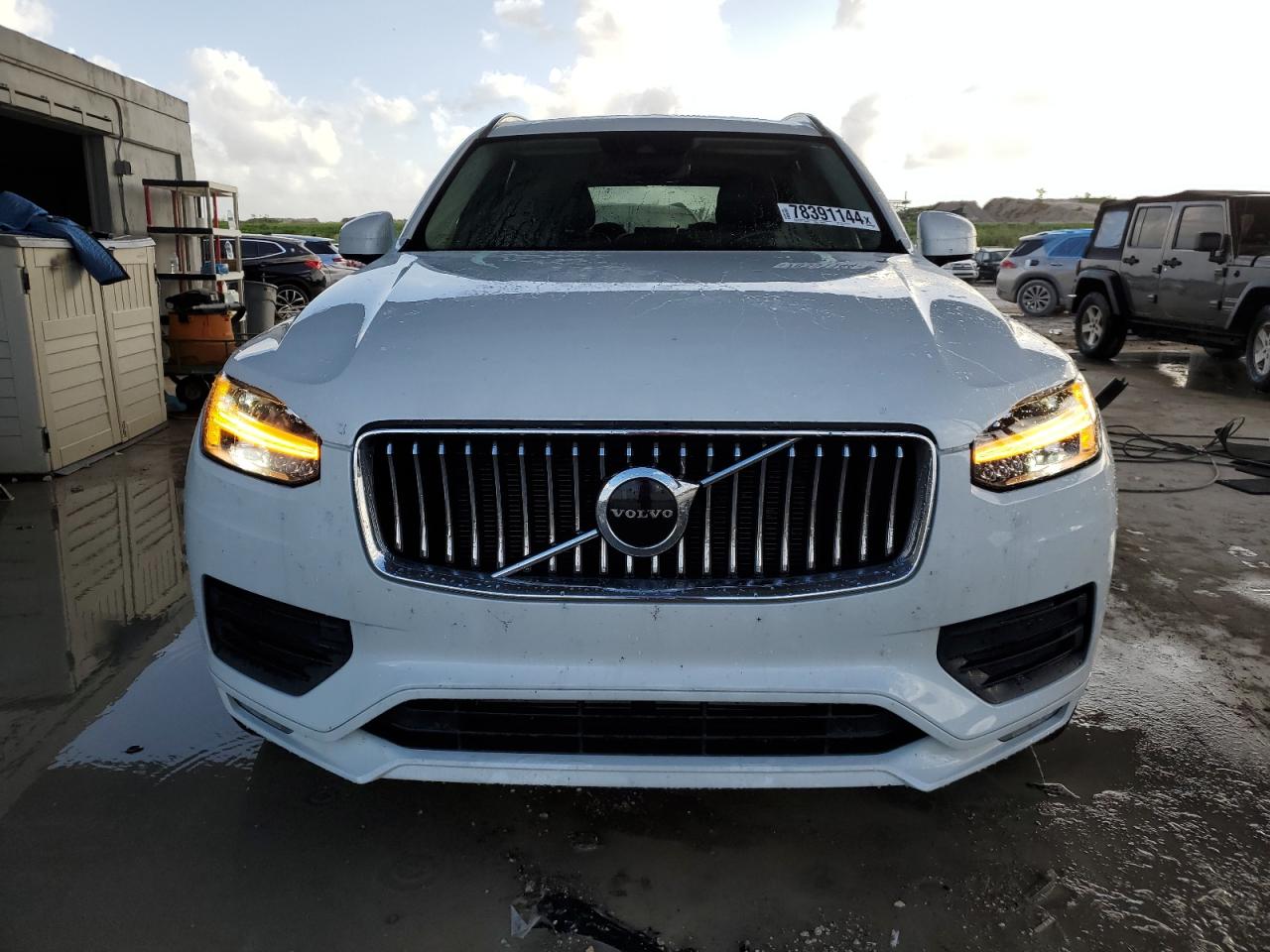 2020 Volvo XC90 - Image 5