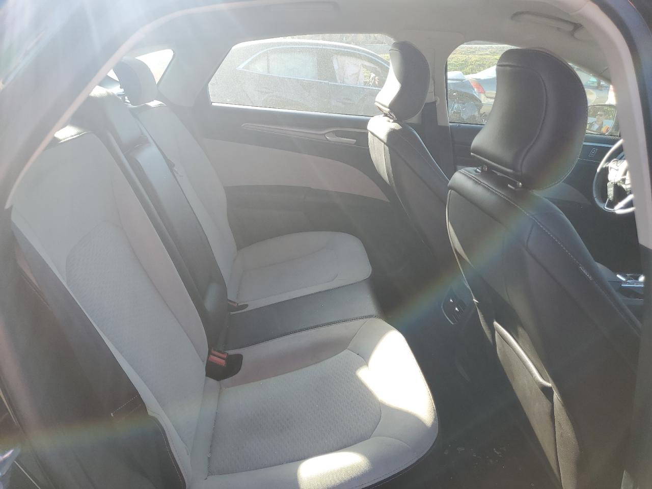 2019 Ford Fusion Se VIN: 3FA6P0HD3KR277084 Lot: 74764274