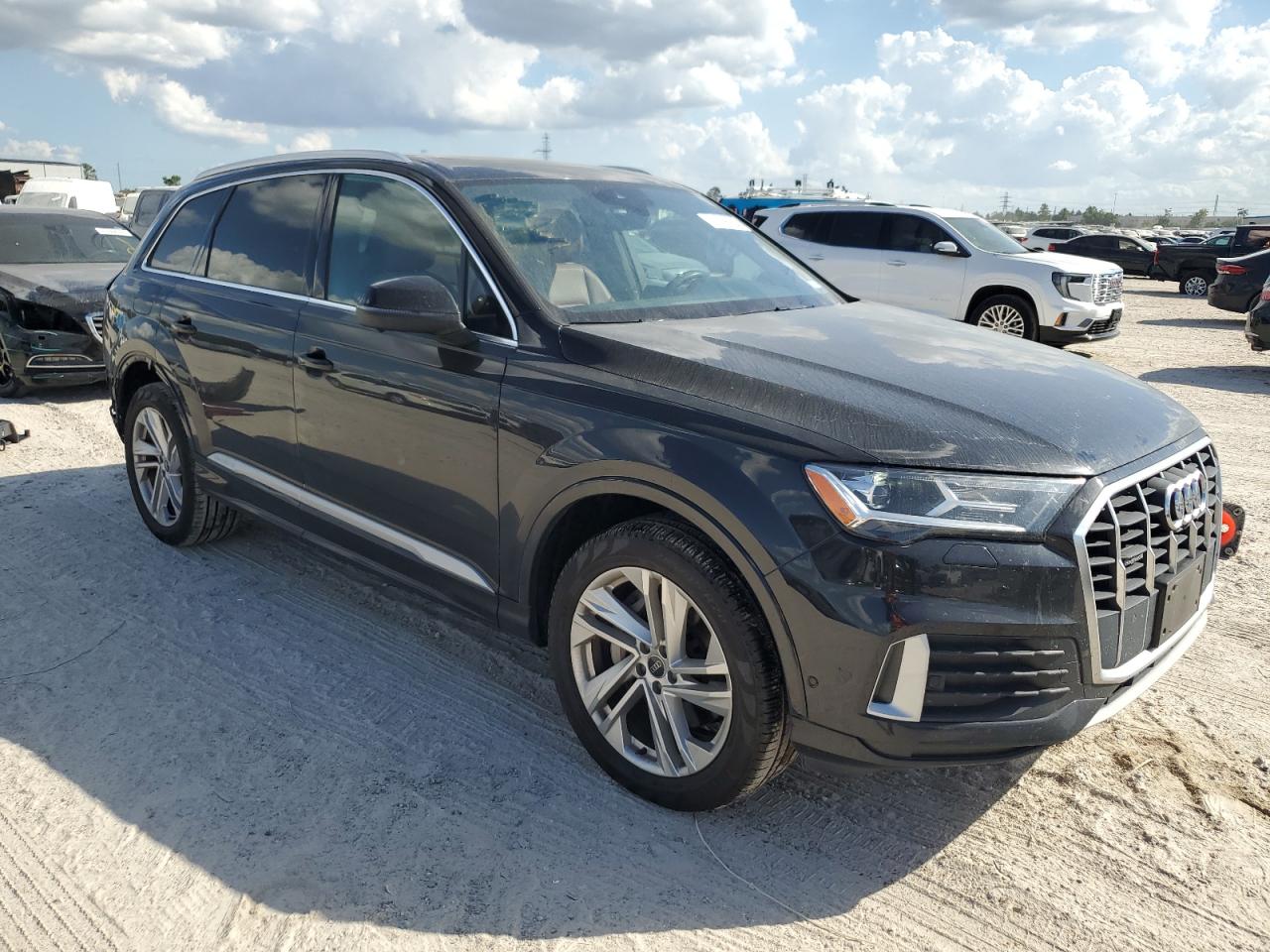 2021 Audi Q7 - Image 4