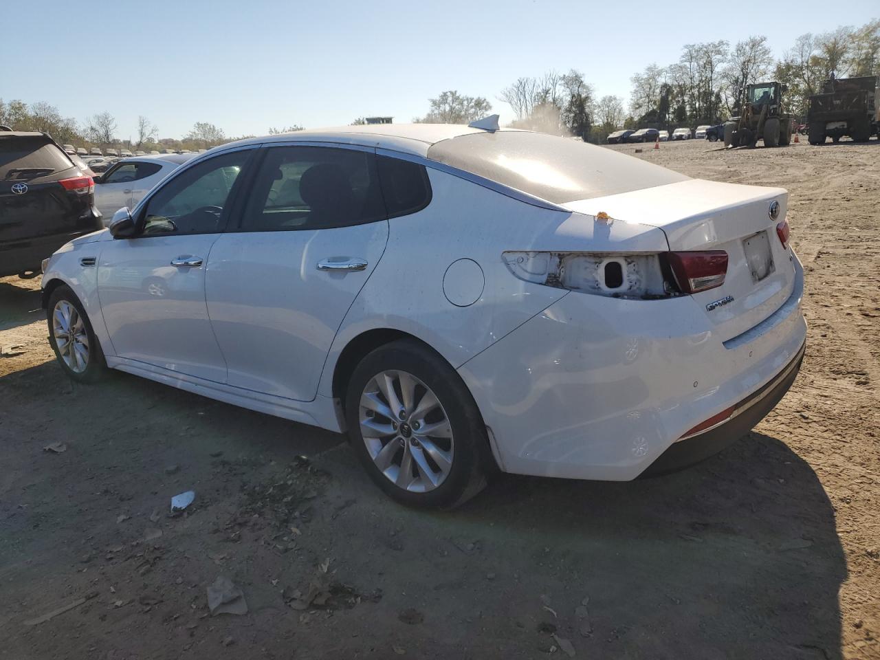 2018 Kia Optima - Image 2