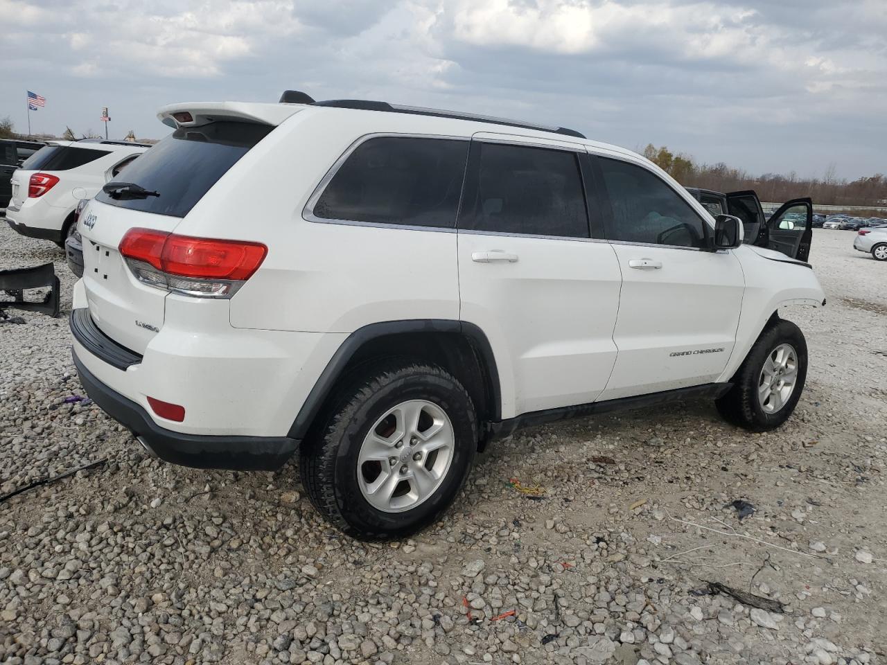 2016 Jeep Grand Cherokee - Image 3