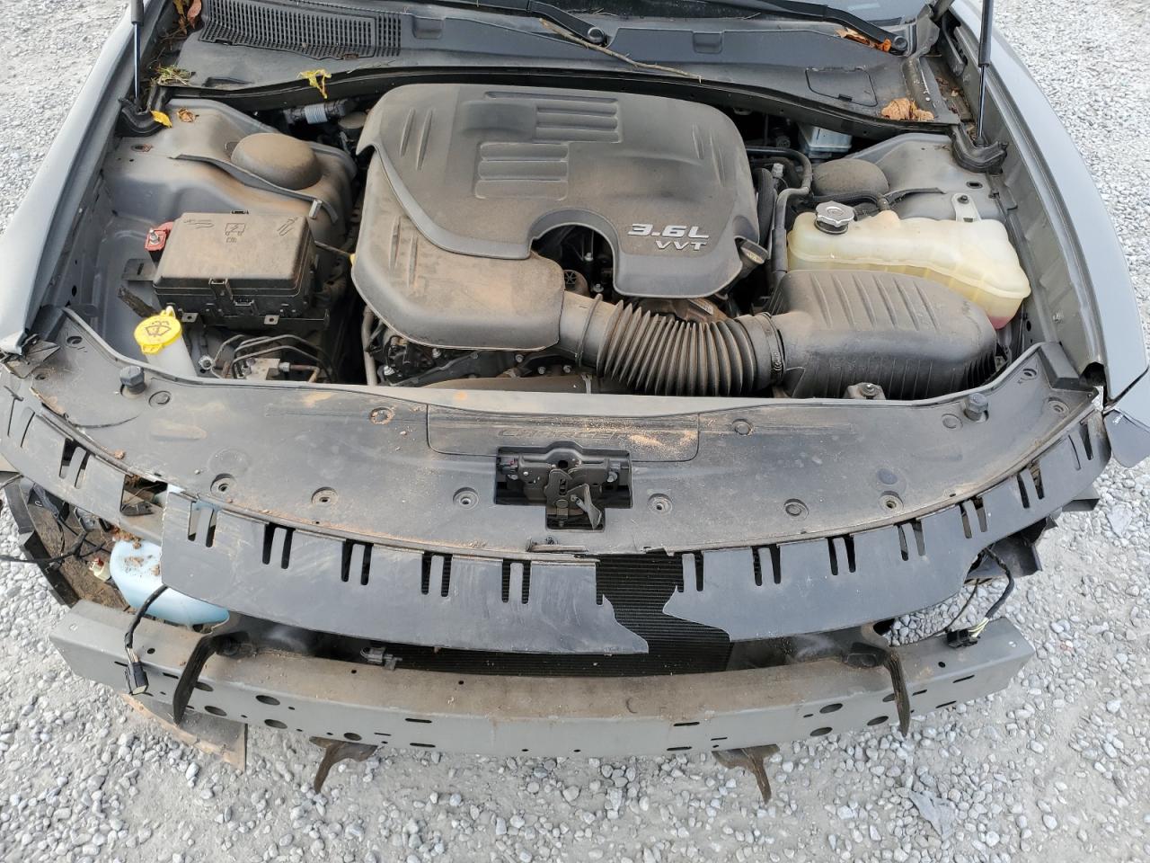 2018 Dodge Charger - Image 12