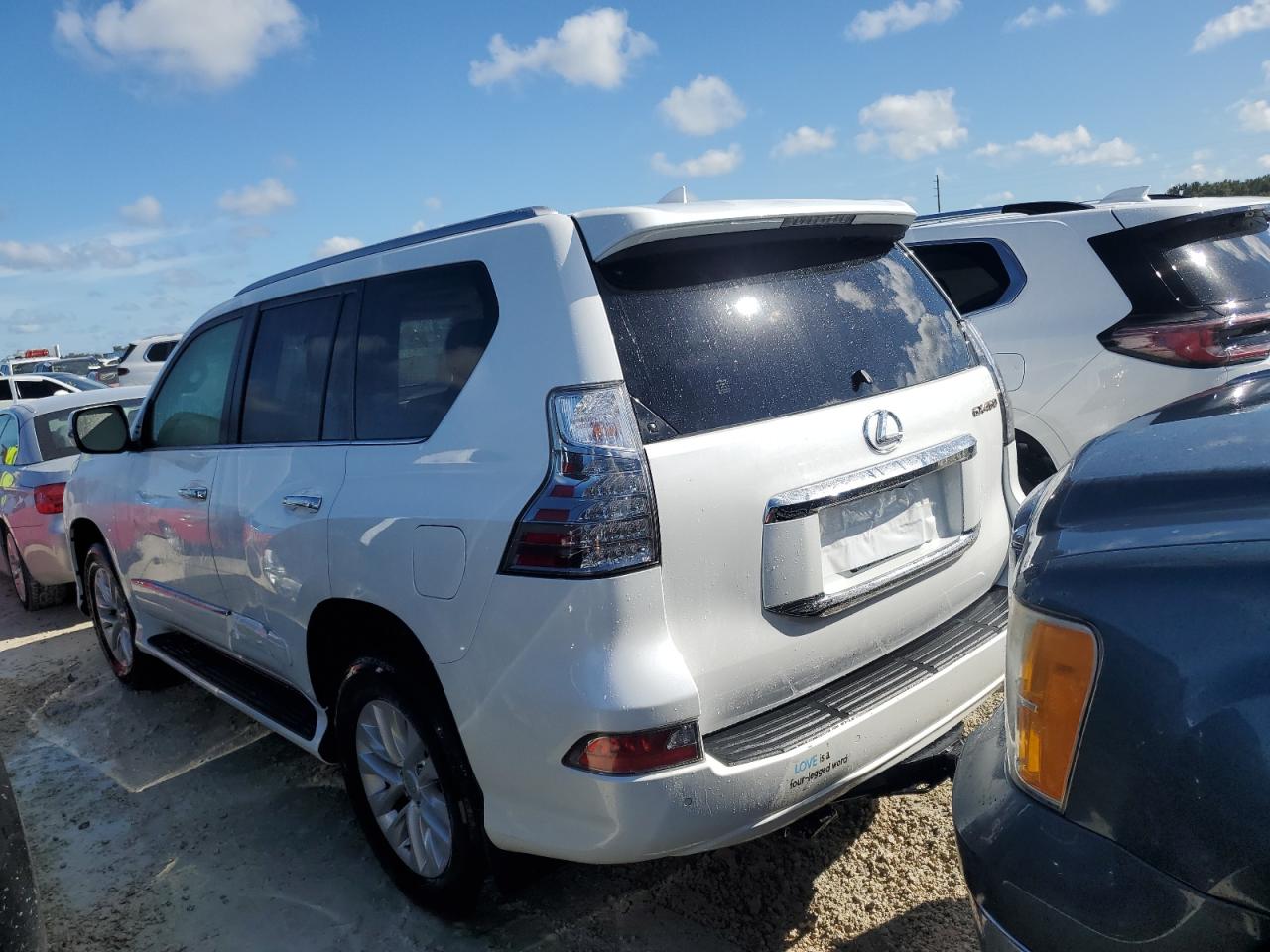 JTJBM7FX6G5140073 2016 LEXUS GX - Image 2